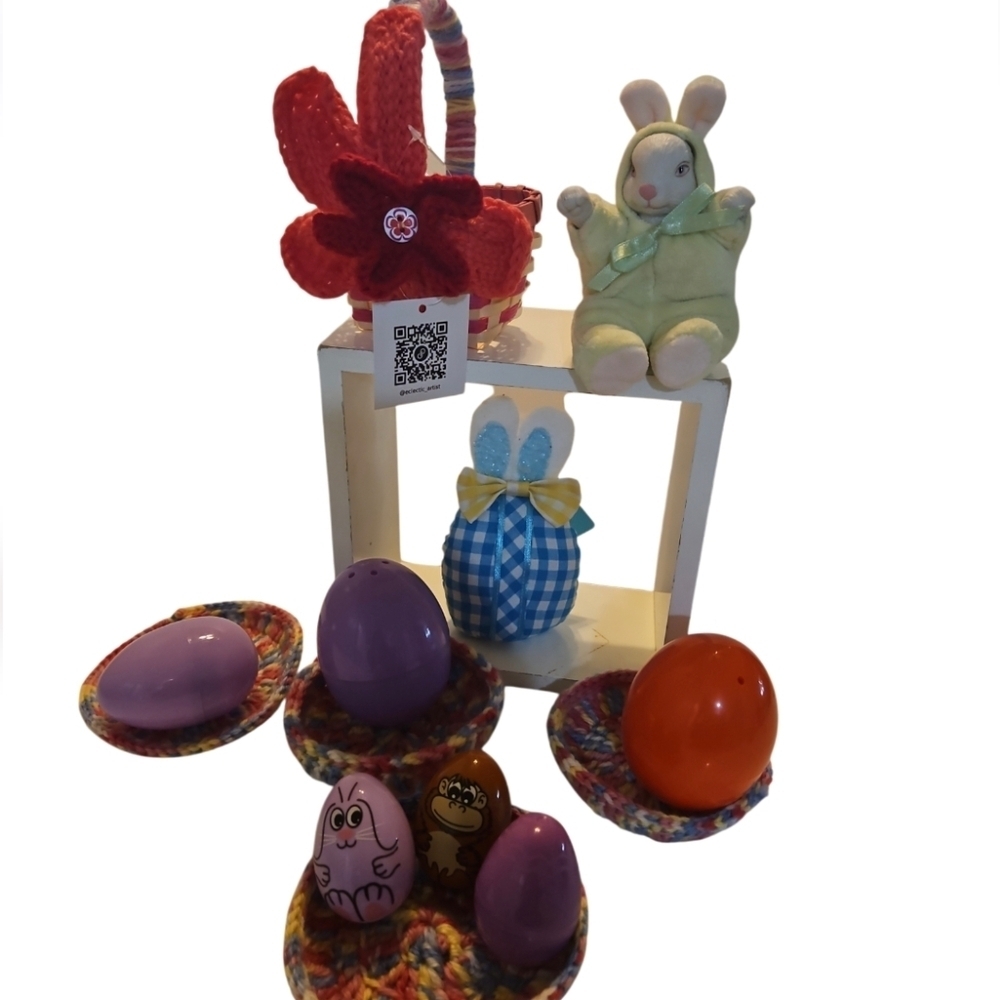 Easter Decor Bundle 10 Piece Plastic Eggs Coaster Set Basket
